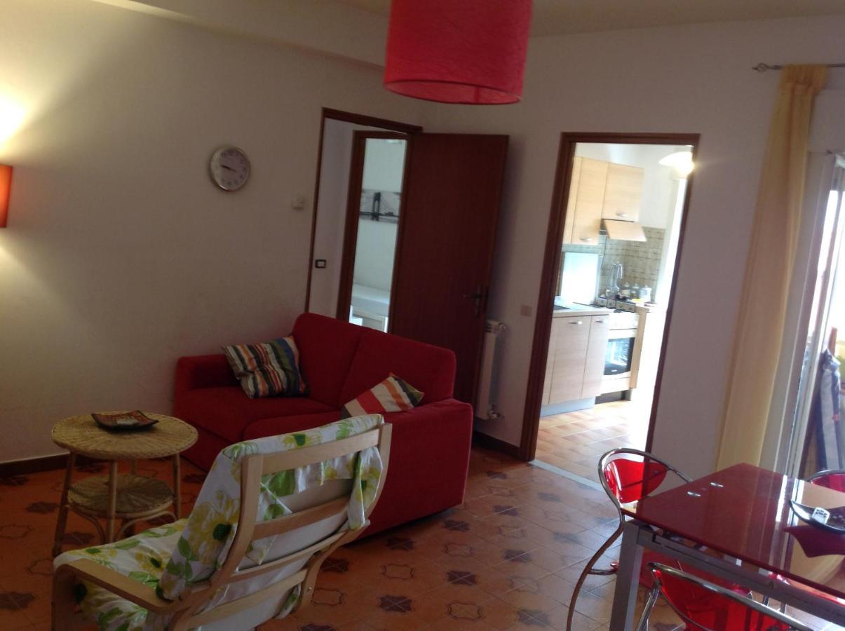 Apartment In Marina: A Step Away From The Sea And From The Center! *