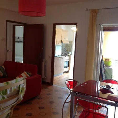 Apartment In Patti Marina: A Step Away From The Sea And From The Center! Exterior foto