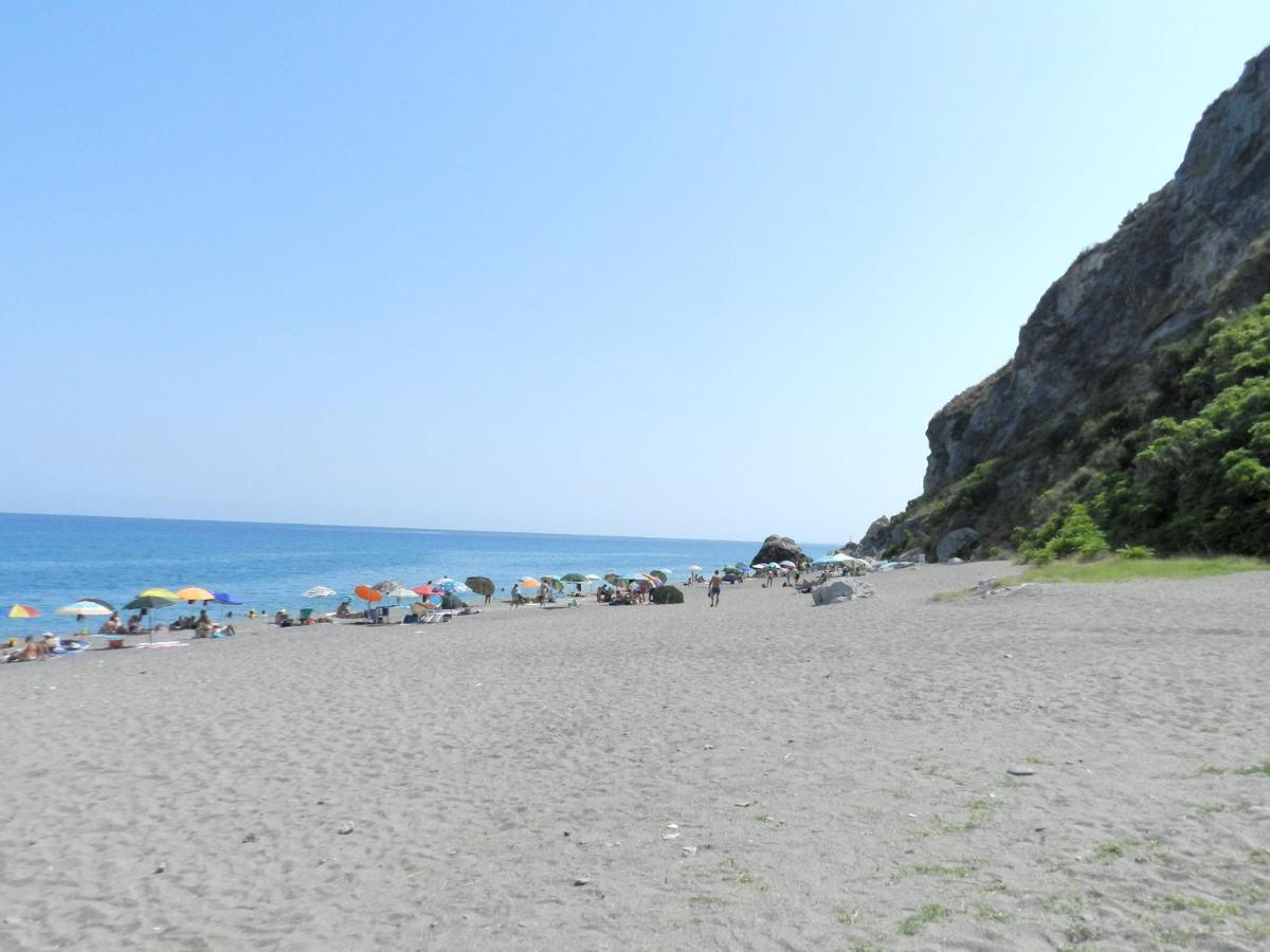 Apartamento In Marina: A Step Away From The Sea And From The Center! Patti